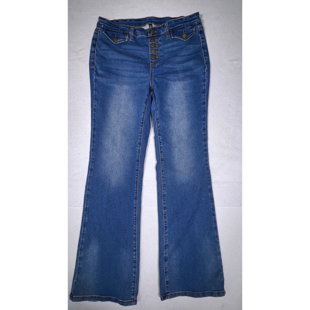 DG2 Diane Gilman Womens Size 12 Flare Jeans Medium Wash Button Fly Flap Pockets